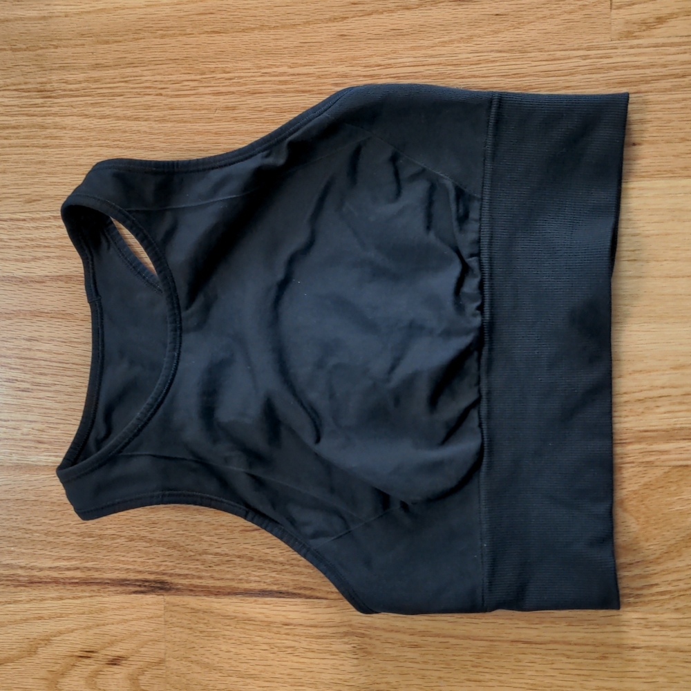 Lululemon sports bra / crop top black size 6